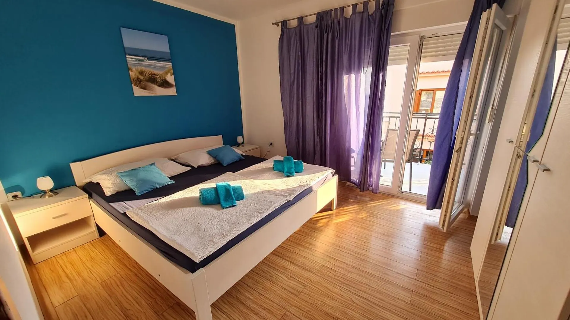 Apartments Kivi Novigrad  Croatia
