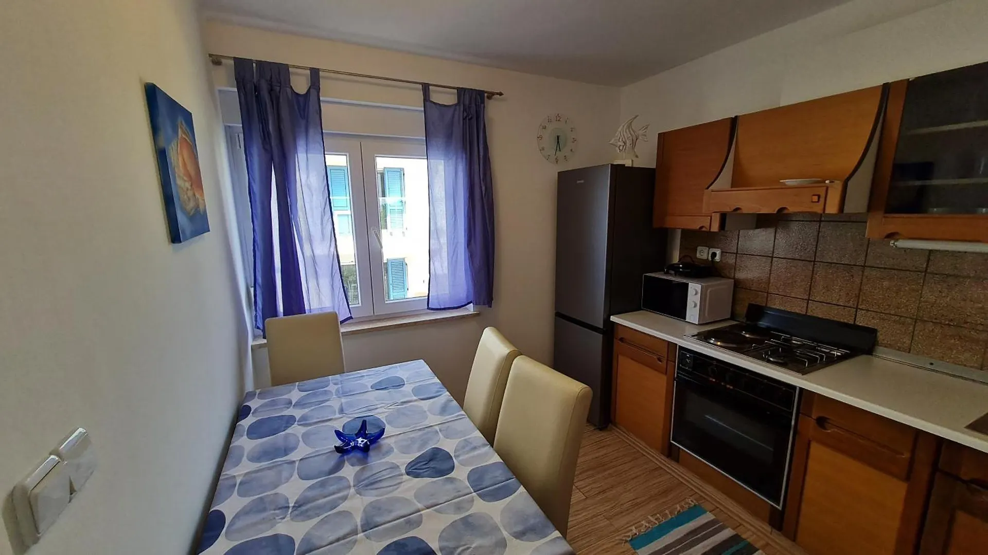 Apartments Kivi Novigrad  0*, Novigrad (Istria) Croatia