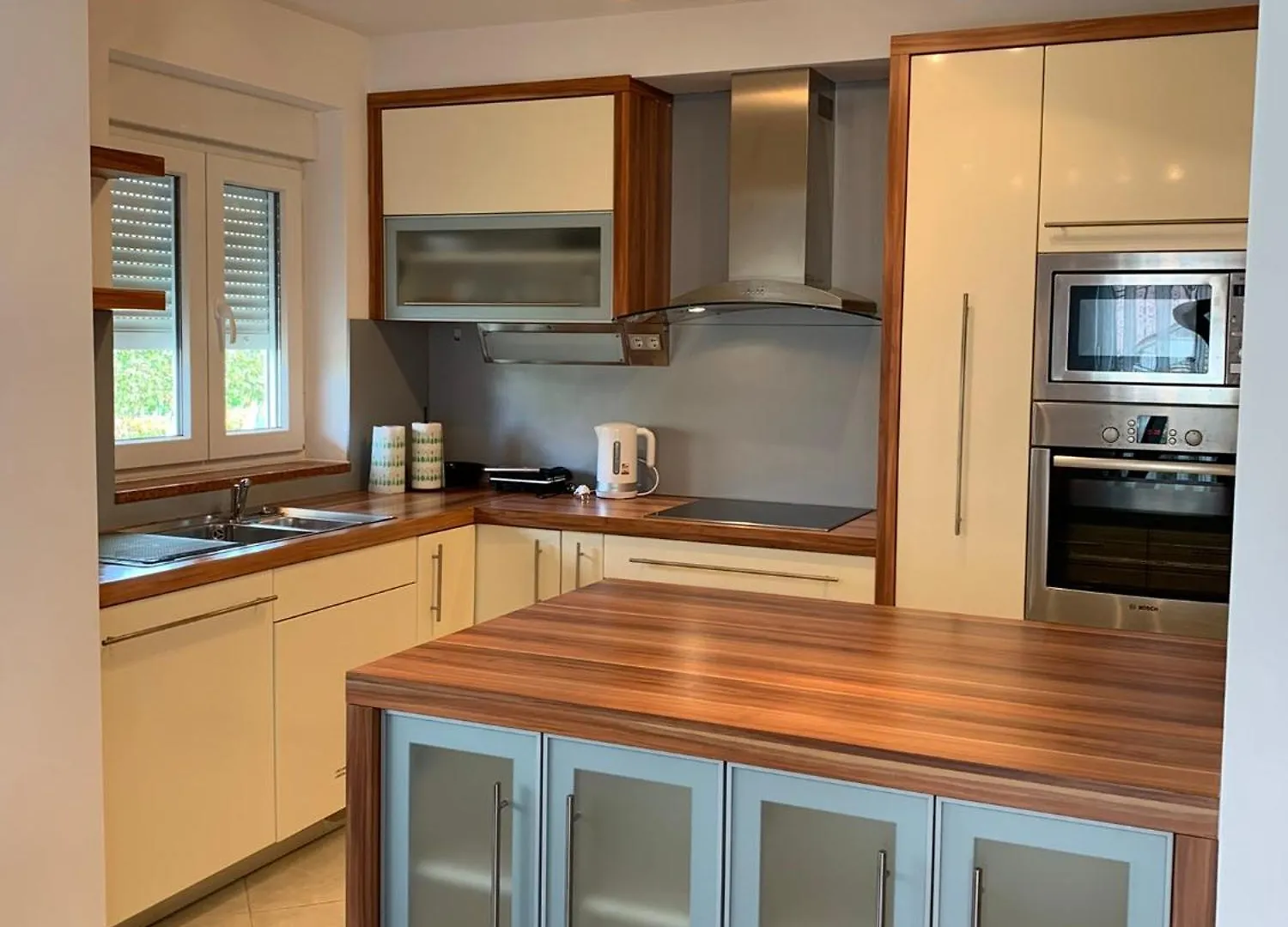 Apartments Kivi Novigrad