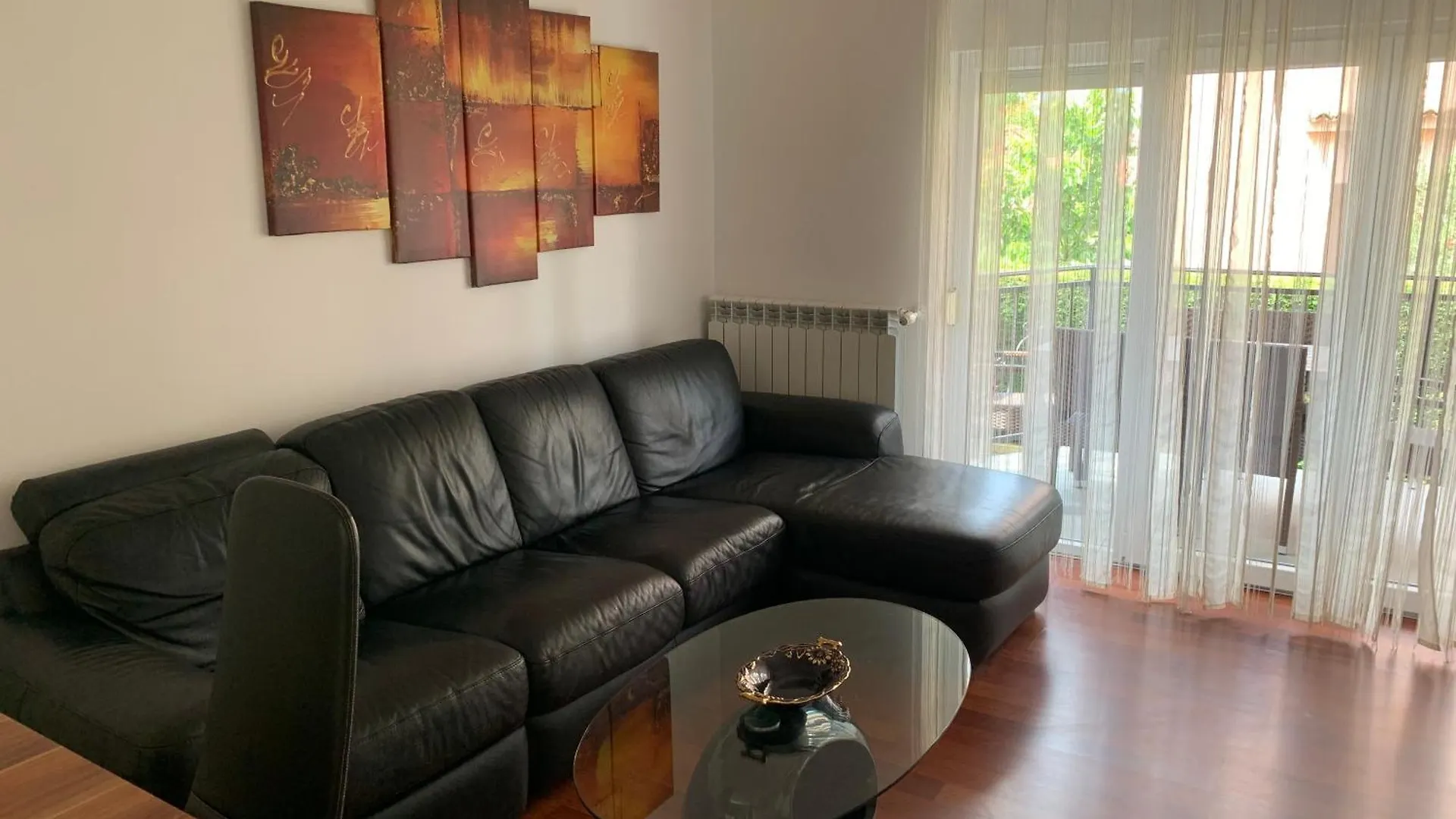 Apartments Kivi Novigrad