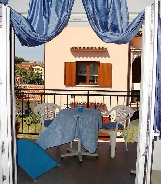 Apartments Kivi Novigrad  Croatia